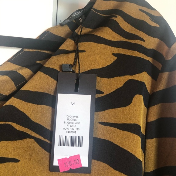 Dynamite Animal Print Top - Picture 3 of 3